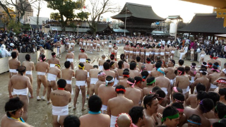 Illustration for article titled Japan's "Naked Festival" Is a Sea of Man Butt